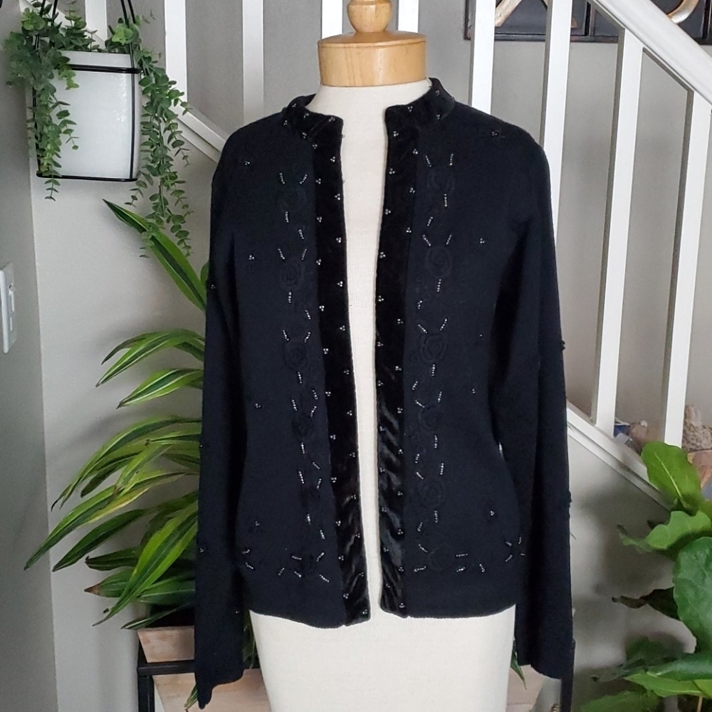 Vintage Ship'N Shore Black Beaded Embroidered Hook Front Cardigan Sweater Small - Picture 4 of 13